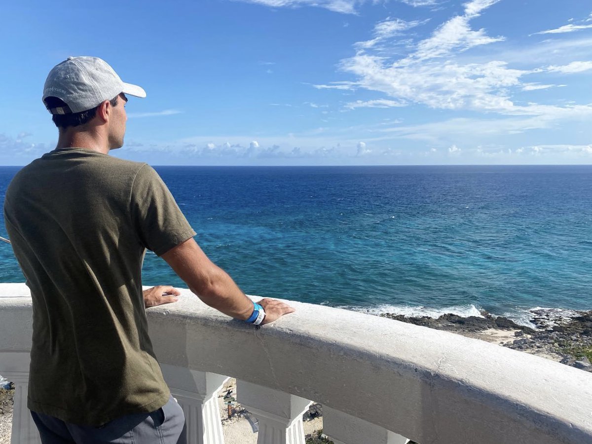 VisitCozumel's tweet photo. Aquí hay tres cosas que puedes hacer durante 𝘁𝘂 𝘃𝗶𝘀𝗶𝘁𝗮 a #Cozumel: 

1. Visitar Punta Sur 🌊
2. Hacer #snorkel en El Cielo 🤿
3. Recorrer la zona maya de San Gervasio ☀️

📍 @CozumelParks1
📸: kris.panek, luz_staropoli &amp; shawnwsmith vía IG
⁣⁣
#CaribeMexicano https://t.co/C4lOcD2pln