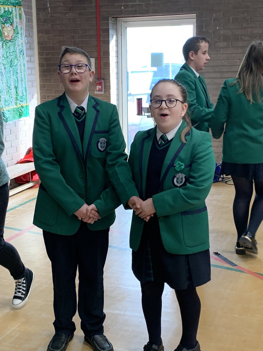 LiosMorGaeilge's tweet photo. Am Céilí - Seachtain na Gaeilge Our Year 8 and 9 pupils as well as staff had a great time over the past couple of days taking part in our Céilí. More pictures to follow on Facebook 😊 https://t.co/jNwKqKCr9e