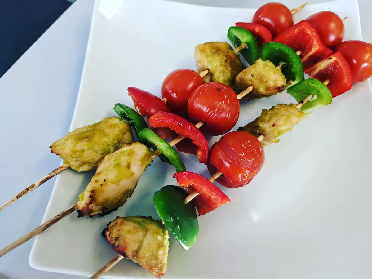 GCCHomeEc's tweet photo. Another day, another round of practice for 3rd yr #HomeEconomics students 🥰

Superb work by everyone! The kitchen was filled with delicious smells and calm confidence 😎

#proudteacher #subjectforlife #skillsforlife #sharedlearning #concreteexamples https://t.co/tw8ZvJPjSH