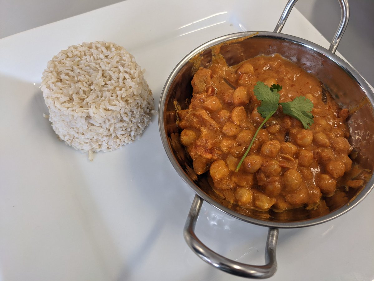 GCCHomeEc's tweet photo. Another day, another round of practice for 3rd yr #HomeEconomics students 🥰

Superb work by everyone! The kitchen was filled with delicious smells and calm confidence 😎

#proudteacher #subjectforlife #skillsforlife #sharedlearning #concreteexamples https://t.co/tw8ZvJPjSH