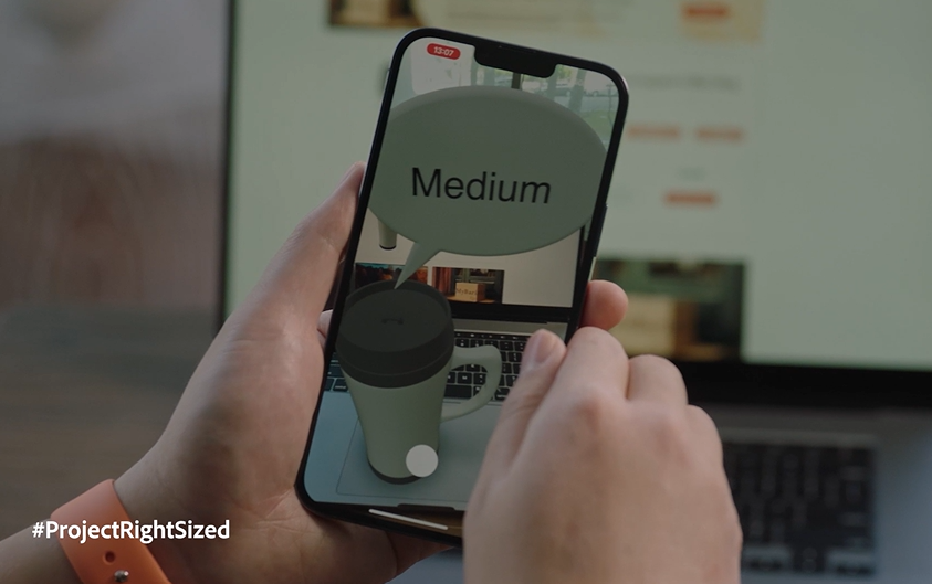 FabriceFrossard's tweet photo. Sneak N°3 #AdobeSummit
#projectRightSized : comment éviter les retours produits ?
🥽 Une visualisation en réalité augmentée pour évaluer la taille des objets avant l'achat
#AR
#adobepartner https://t.co/DKhd1fSUru