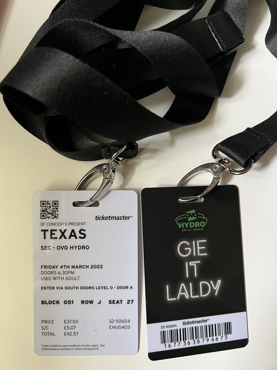 HodgsonHeidi's tweet photo. @TicketmasterCS Went to the @texastheband gig @OVOHydro couple of weeks ago Great concert (as always) but very disappointed with my “souvenir” tickets! #CollectorTicket @TicketmasterUK https://t.co/HkQDzzla53