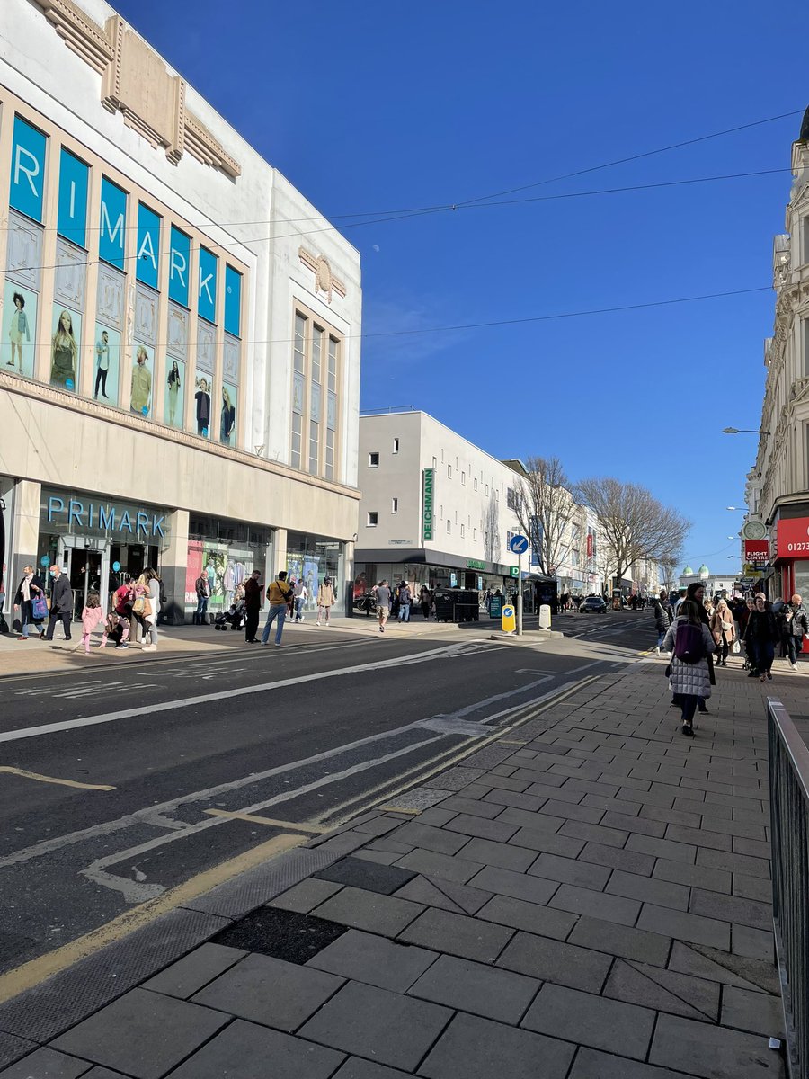 cdilservices's tweet photo. Lovely day to be cleaning another happy customer  this week 🧼🧹

#nakedcleaners #nakedcleaning #brightonandhove #brightonandhovecleaners #toplesscleaning #topless #lingeriecleaner #lingeriecleaning #brightoncleaning #hovecleaners https://t.co/va50OxhenX