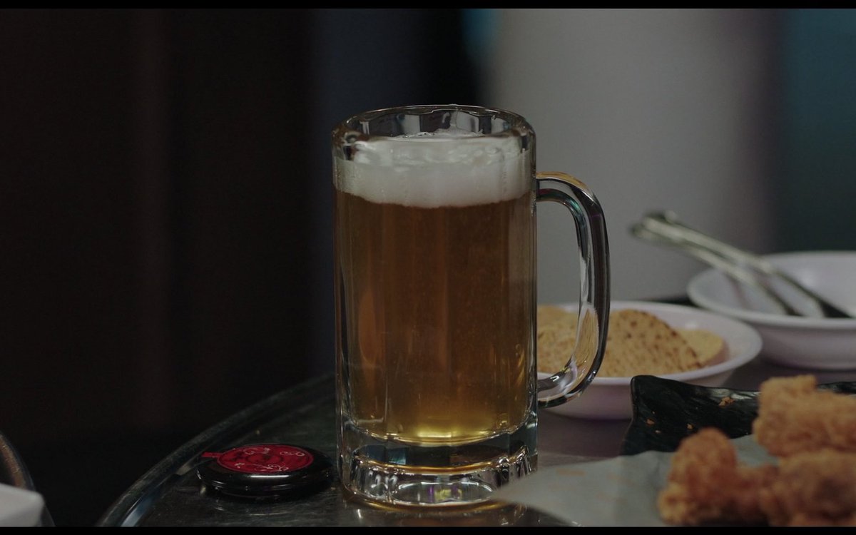 Rainydays7878's tweet photo. Did you ever think a mere glass of beer would make you suffer in agony??? Waterfall out of my eyes man. #RookieCops #너와나의경찰수업 #daeil #missingyou https://t.co/oGAwvRvSpQ