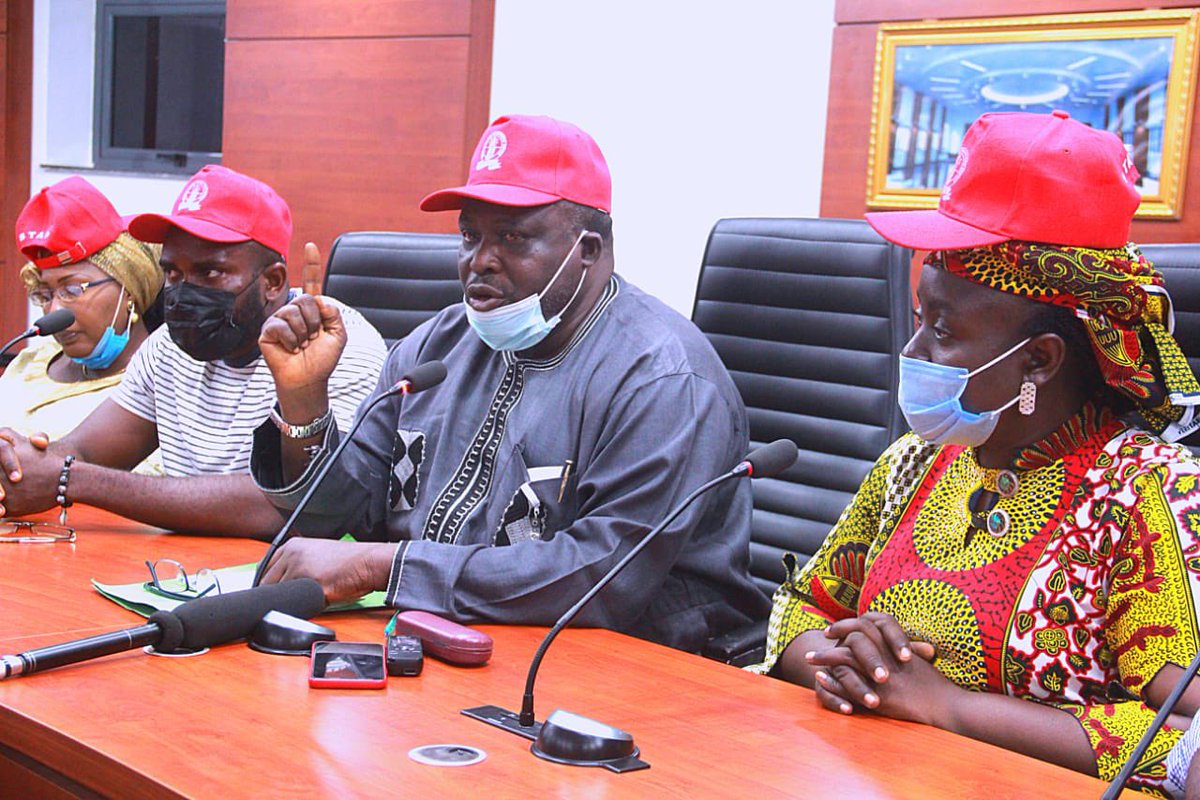 DepGovKaduna's tweet photo. Prof. Surajo said the visit is to seek for collaboration and support from KDSG in carrying out the commission’s mandate of ensuring the availability of safe and cost-effective blood products to Nigerians. https://t.co/7FJiBphnxf