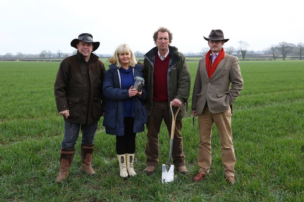 BosworthLCC's tweet photo. ON THIS DAY: 2015 soil from Fenn Lane Farm to be used in the King Richard III Re-interment Ceremony at Bosworth Battlefield was collected.  The casket, which also contains soil from Fotheringhay and Middleham Castles, can now be viewed in our Exhibition. https://t.co/twhhU4Owo2 https://t.co/qvPoN4ncvl