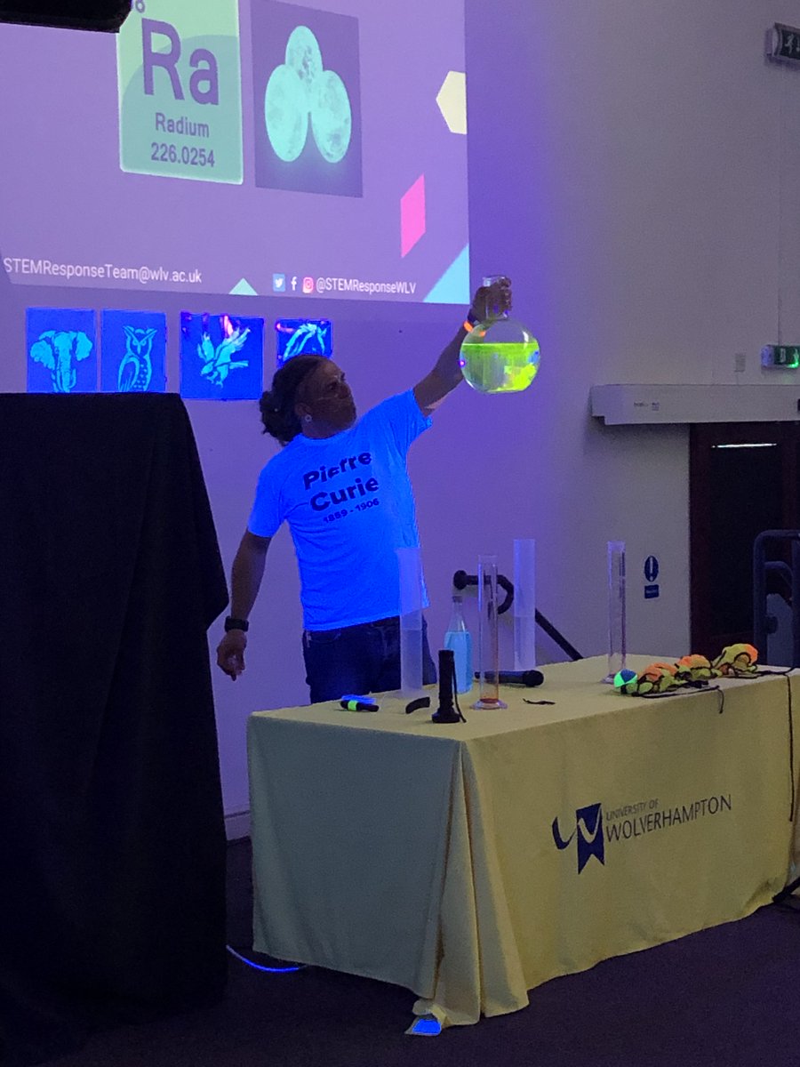 STEMResponseWLV's tweet photo. We just spent the morning at the @BCLivingMuseum delivering a mini version of our Volatile History of Chemistry Show ⚗️🔥

We're excited about the rest of our week with them exploring Chemistry at Work 

@wlv_uni #BSW22 #BritishScienceWeek2022 #chemistry #Science #STEM https://t.co/iesed1hSLb