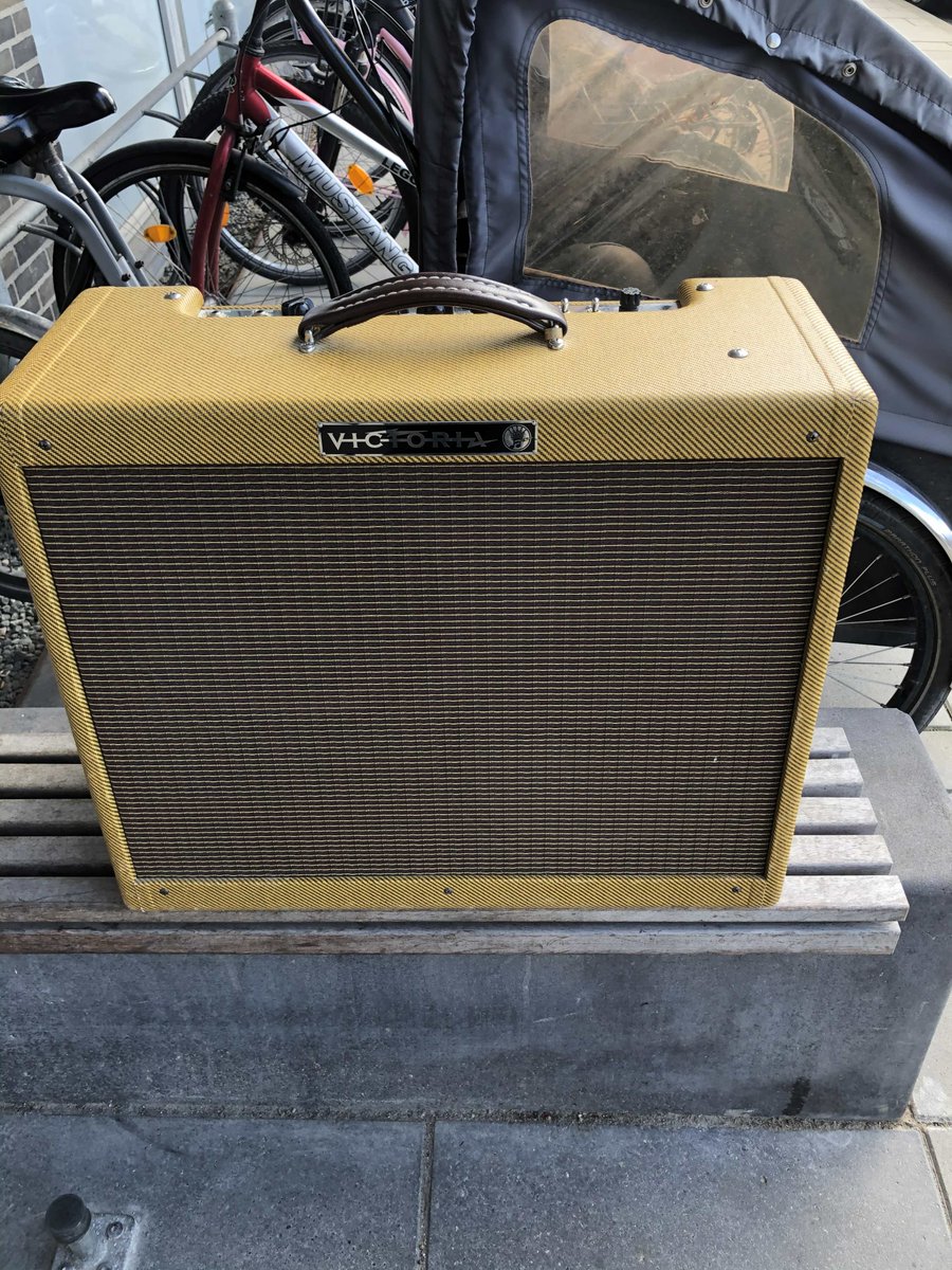 VintageAndRare's tweet photo. Rare 50212-T Victoria combo just listed by Danish private seller on https://t.co/UETrAN52pG
YOU can list your gear for sale on V&amp;R too. 
https://t.co/GmbqJE0HQe
#victoriaamps #vintageandrare https://t.co/1sKEf0LaTC