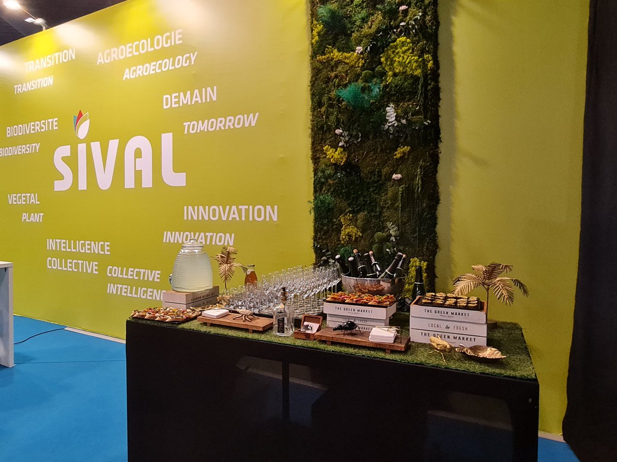 🤗Heureuse de retrouver les twittas et les twittos  pour ce 7ème #Twapero au #SIVAL22 🔝 événement international de la filière à <a href="/Angers/">Ville d'Angers</a> ! Avec @CommUniqueNet <a href="/VinoMusicOff/">VinoMusic</a> @DTartifume !!! Et tout plein de 🎉