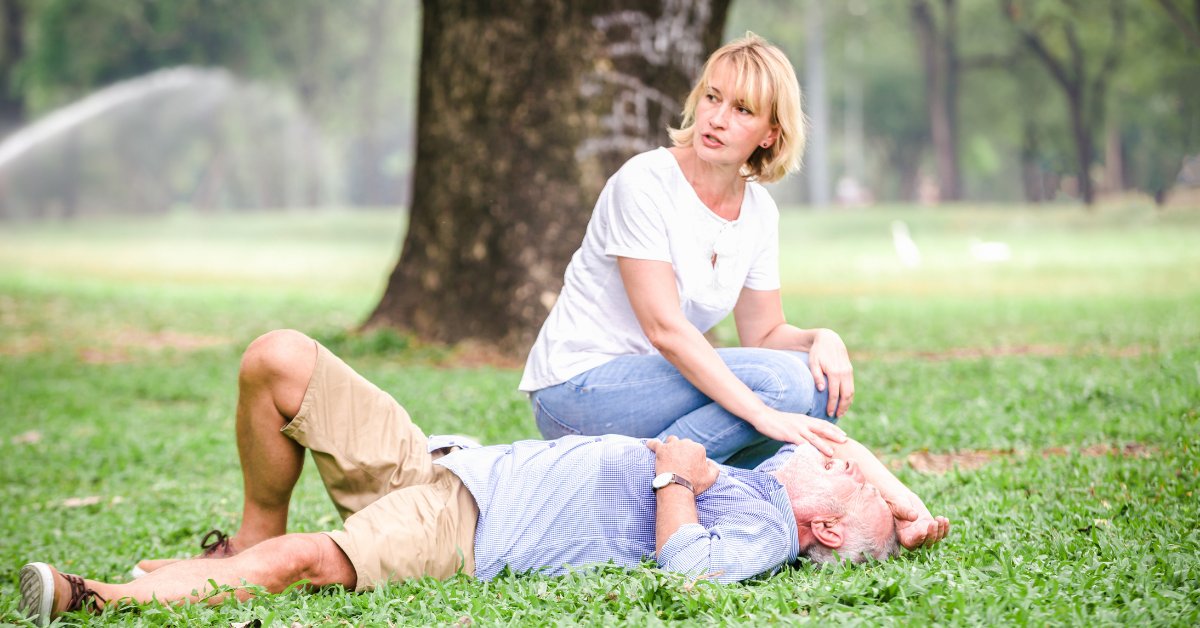 ProTrainings's tweet photo. A heart attack can happen anytime, anywhere. If it does, youโll want to have someone nearby who knows #CPR.
This story is a great example of the difference that CPR can make when someoneโs life is on the line >>> https://t.co/WbCcZXsFQG
#cprtraining #ems #teachcpr https://t.co/sCoDOclRq4