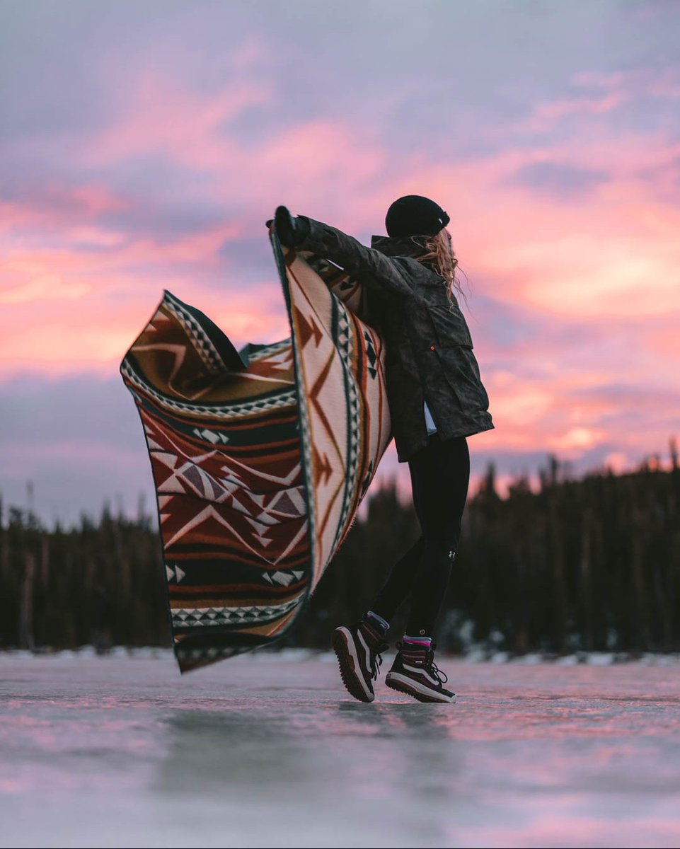 Heartprint Threads tweet media