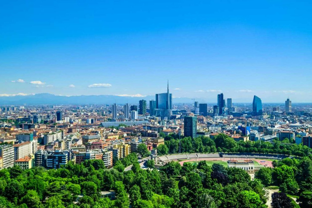 Milano visitata a piedi offre il meglio di sé, svela angoli nascosti e bellissimi scorci!
🌸Perché non andare alla scoperta della città nella sua veste primaverile?
📰Ecco 12 tour per trascorrere il tempo con la famiglia o con gli amici.
Leggi il blog👉bit.ly/3IcDo8x