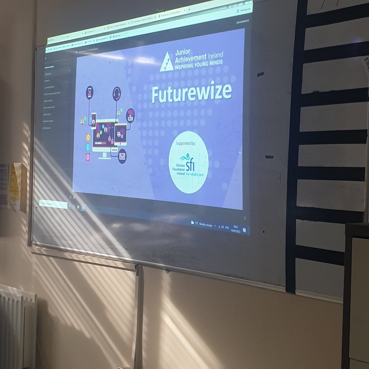 rois_gowan's tweet photo. 2nd Year Maths students taking part in their first week of The Junior Achievement Programme this morning, in association with Science Foundation Ireland. Students built rockets in teams and had a great time🚀!!@moylepark @SFI @JuniorAch @Future_wize https://t.co/M5h4ApVFd5