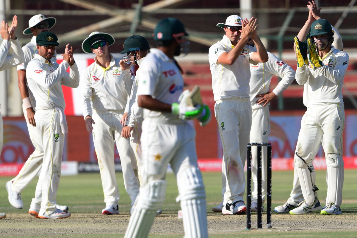 TheCricketerMag's tweet photo. Babar Azam's special knock acknowledged by Australia 👏

#PAKvAUS https://t.co/83kBiR3hPb