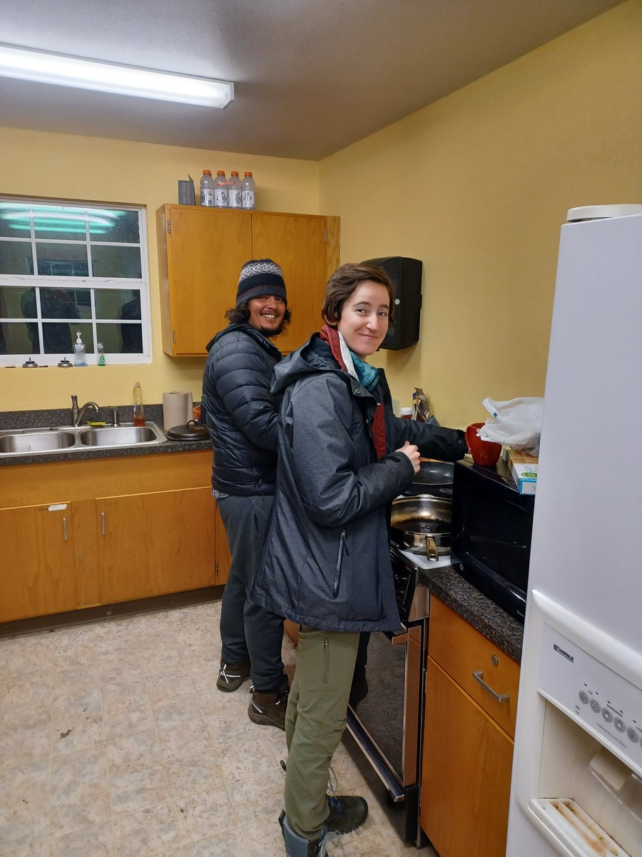 QMacrocarpa22's tweet photo. Day 2 of Disturbance Ecology in the GSMNP:  Student-cooked breakfast (Thanks Tawn and Bri!), Cades Cove, and aquatic sampling.  (1 of 2) #DisturbedAtPurdue @PurdueFNR https://t.co/nLTe7P506u