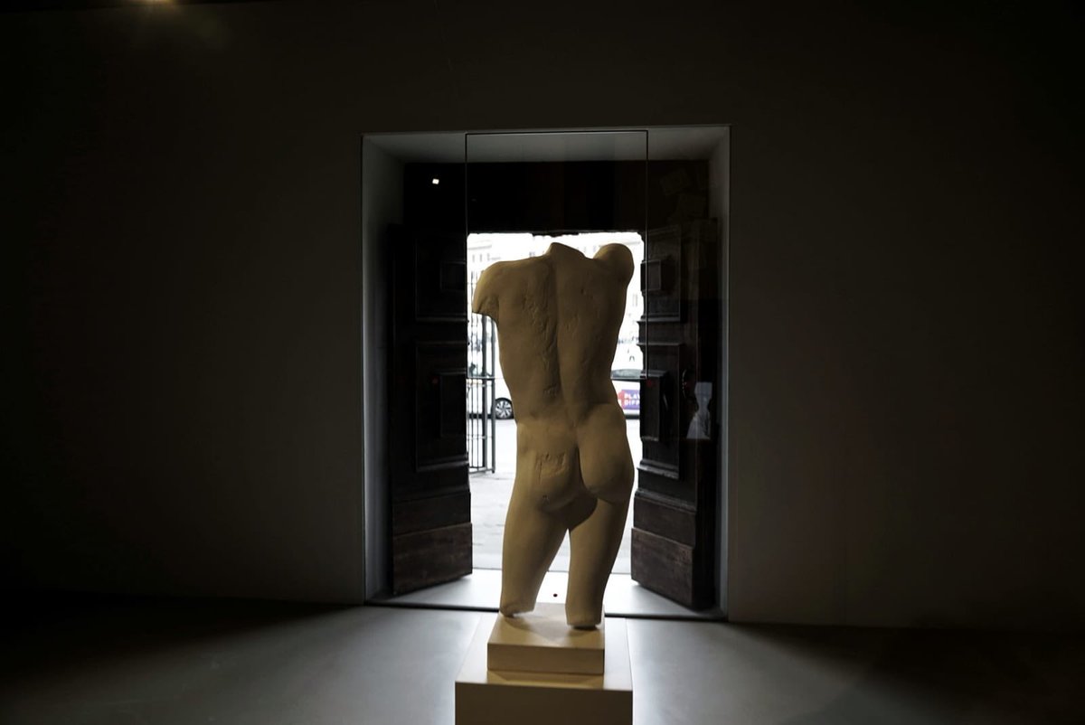 DarioNardella's tweet photo. Il @MuseoNovecento inaugura un trittico di mostre di arte moderna e contemporanea. Dal primo 900 ad oggi, da #FilippoDePisis a #GiulioPaolini fino al più giovane #LucaVitone. Tre mostre e tre artisti di generazioni diverse, un grande palinsesto di quadri, opere e installazioni. https://t.co/lLleP1ssFZ