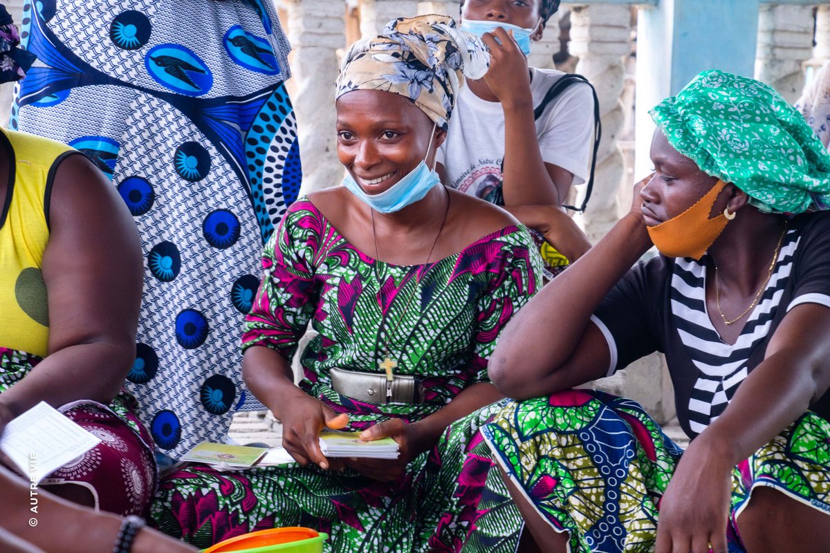 AutreVie15's tweet photo. Visite de travail à l'Ong Autre Vie de la Directrice Afrique de CUSO INTERNATIONAL :
Les témoignages des bénéficiaires séduisent le Partenaire
(Autre Vie invitée à soumettre rapidement de nouveaux projets) 👇🏾
https://t.co/bHIHe37oDI
@CusoIntl @TognifodeV @gouvbenin @unfpa_benin https://t.co/OB5XaUKMsq