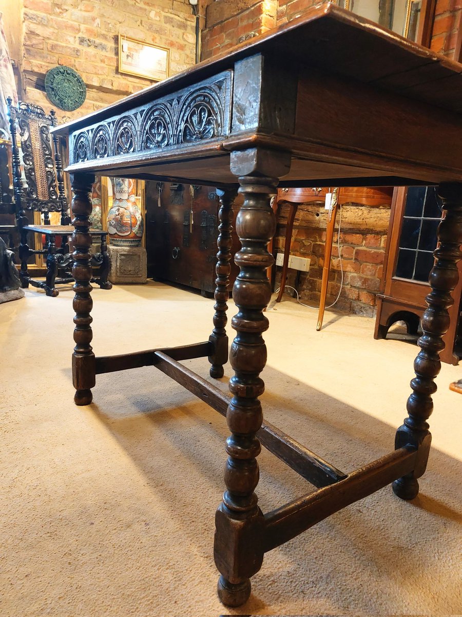 eversleybarn's tweet image. #oakcoffer #librarysteps #carvedoaksidetable #judismithantiques #eversleybarnantiques