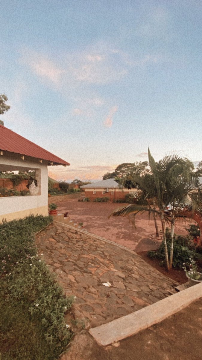 DrStephanieHuff's tweet photo. Greetings from Zomba ☀️ I’m delighted to be in Malawi for the week (and to finally meet some of my @PERFORM2scale colleagues in person!!) - bring on the writing! https://t.co/jXFax3FxAy
