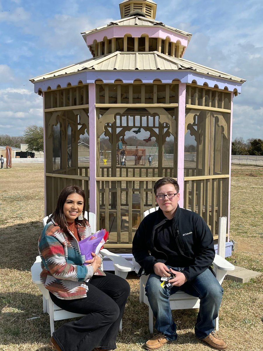 luispozos_23's tweet photo. Texas Tulips with LOML ! 😘 https://t.co/CKccislsMc