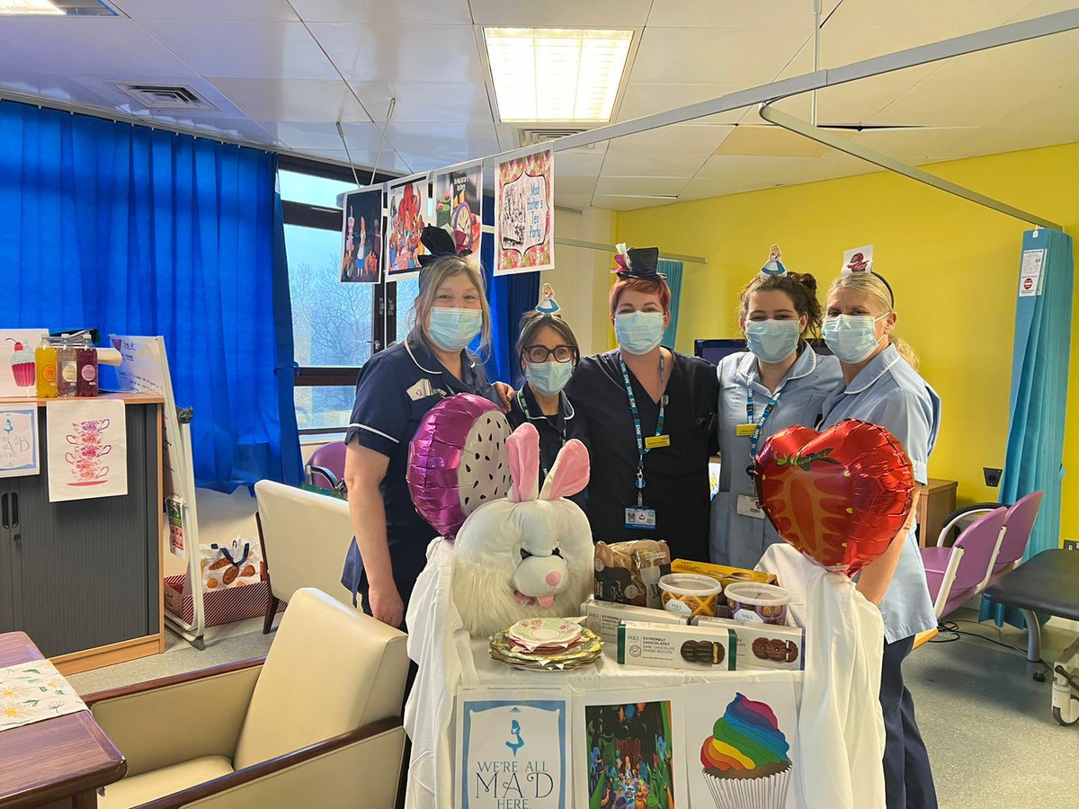 StephJHolland's tweet photo. Mad Hatter Tea Party 🥳 🎩 🫖 
Well done to the Stroke Unit staff - always going the extra mile 🏃‍♀️ #weareallmadhere #teamstroke @clairem27698288 @EmptageMichelle @LisaKer77097770 @MedicineCSU https://t.co/p5LMtOZSj1