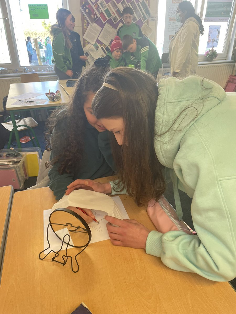 msomearasclass's tweet photo. We did some really fun activities this morning to explore the Brain and Neurons with volunteers from the Paediatric Society 🧠 warning parents: You might be put to the test this evening at home. https://t.co/juBbkEcHKJ