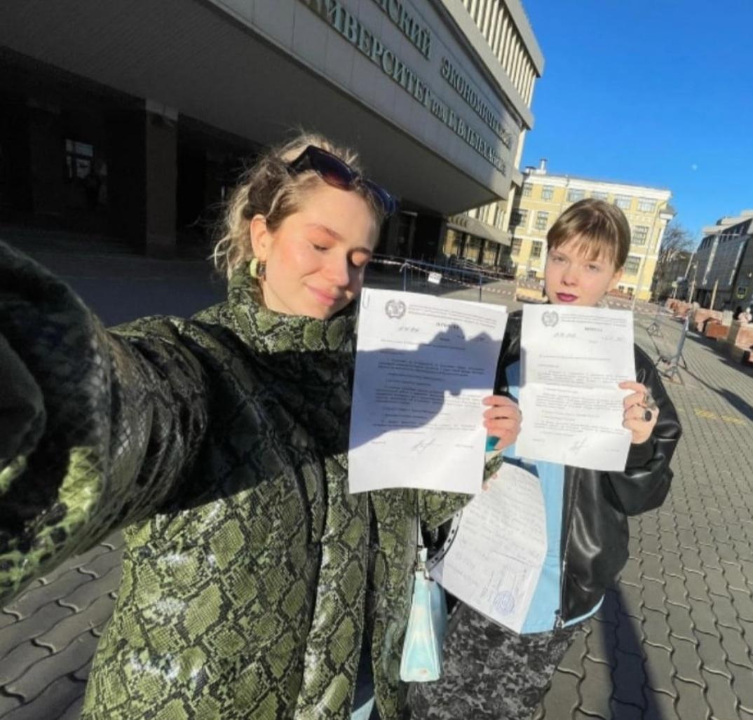 ДАМА с ПЕРЕГАРОМ on Twitter: "Это Антонина Бегачева и Полина Лысенко,их ...