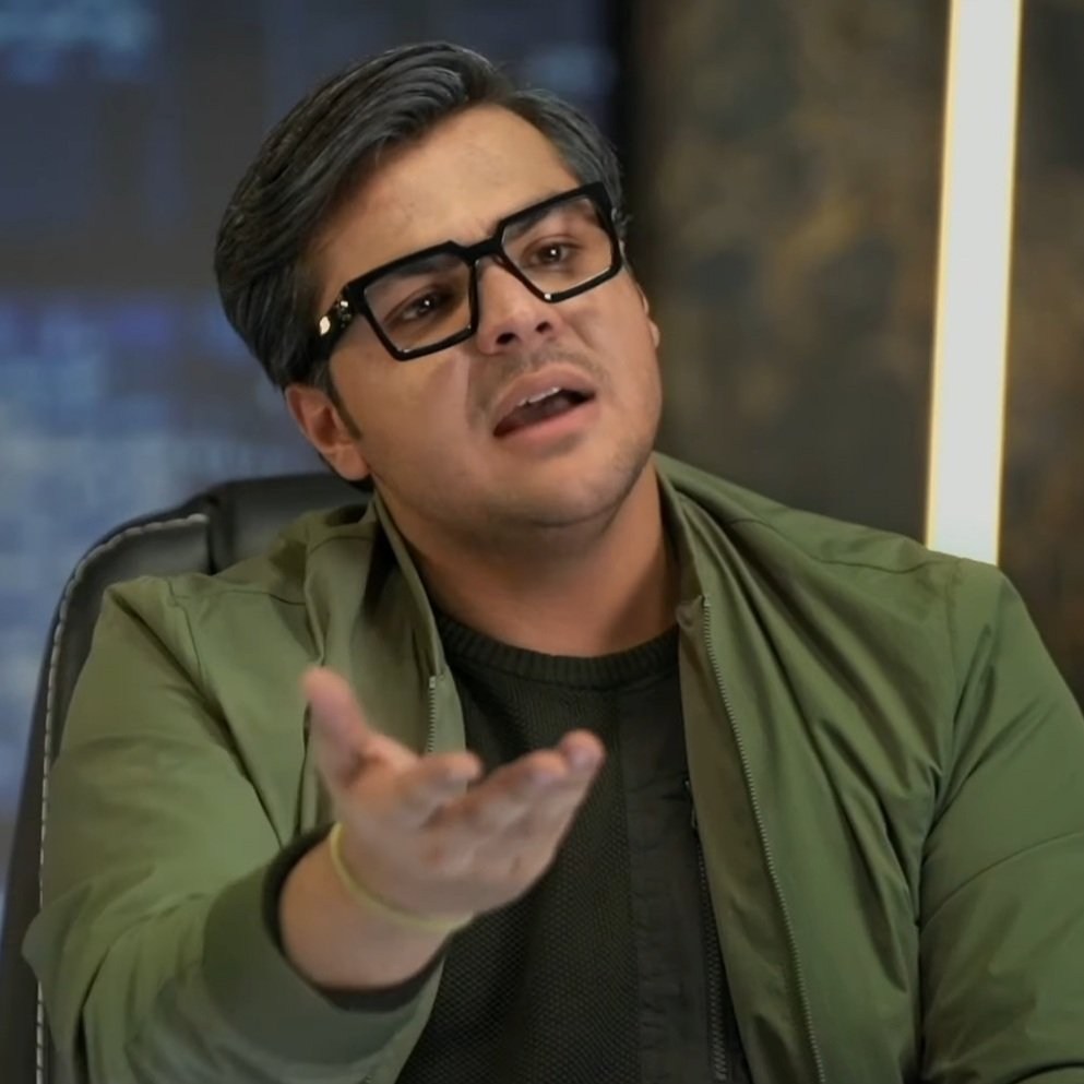 JanavDua7's tweet photo. Bhai kya kar rha hai tu, kab tak bijlee ka bill tera baap bharega
Aur tu khud ko independent entrepreneur bolta hai, Boss yeh sab Doglapan hai
@ashchanchlani #AshishChanchlani #AcvNewVideo #acvmemes https://t.co/axLRaz6Wig