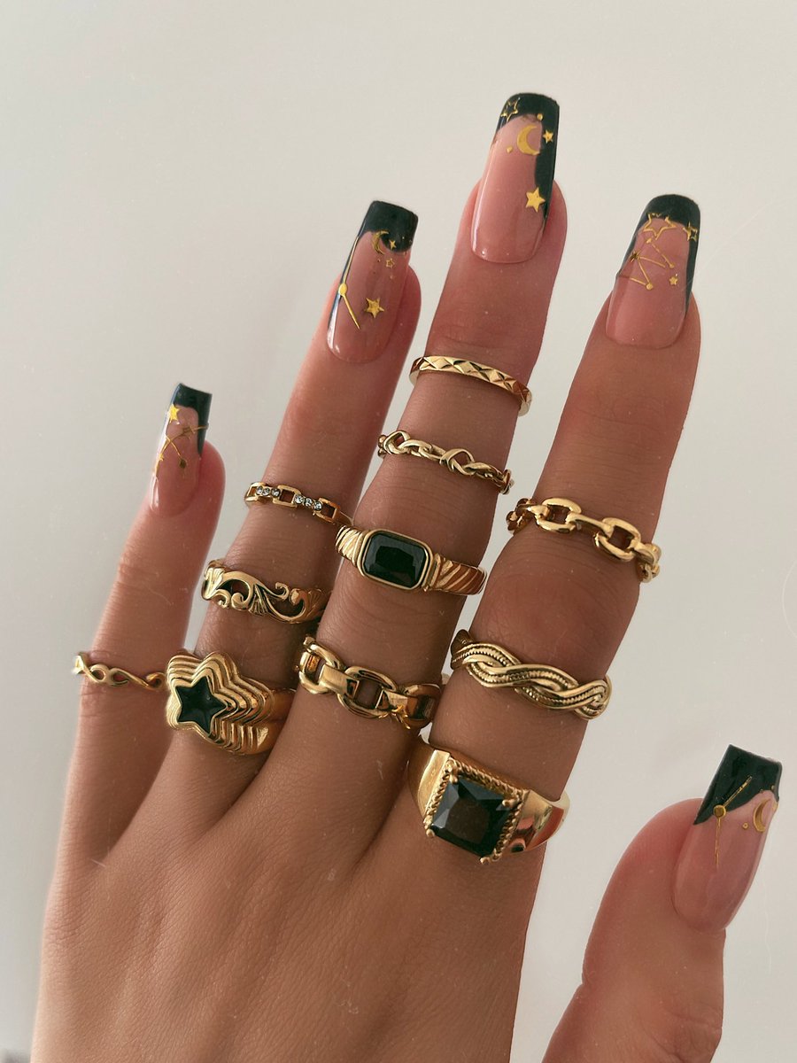 _bohomoon's tweet photo. Have you shopped our £10 sale yet?! All items reduced to £10 for a limited time! https://t.co/hqi7XsWPiR #jewellery #bohomoon https://t.co/R5C5JRroLF