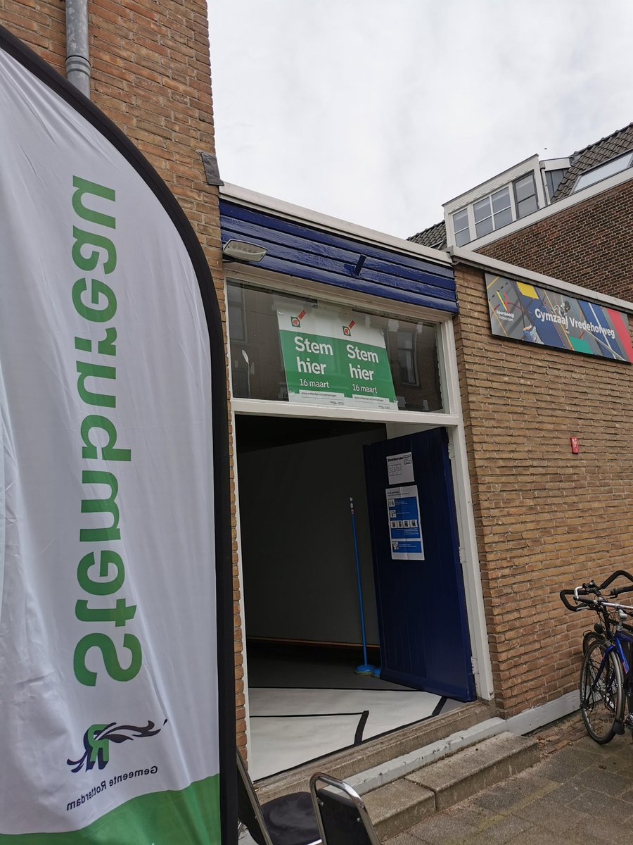 JohnKuijt's tweet photo. 🖍️ Zojuist gestemd op twee toppers:
🗳️ @rotterdam: lijst 8, nr. 1 @CDARotterdam @c_eskes.
🗳️ Wijkraad Kralingen: @evelinebeen (nr. 10). 

#hartvoordestad 💚 #GR2022 https://t.co/CEtwfzJPnl