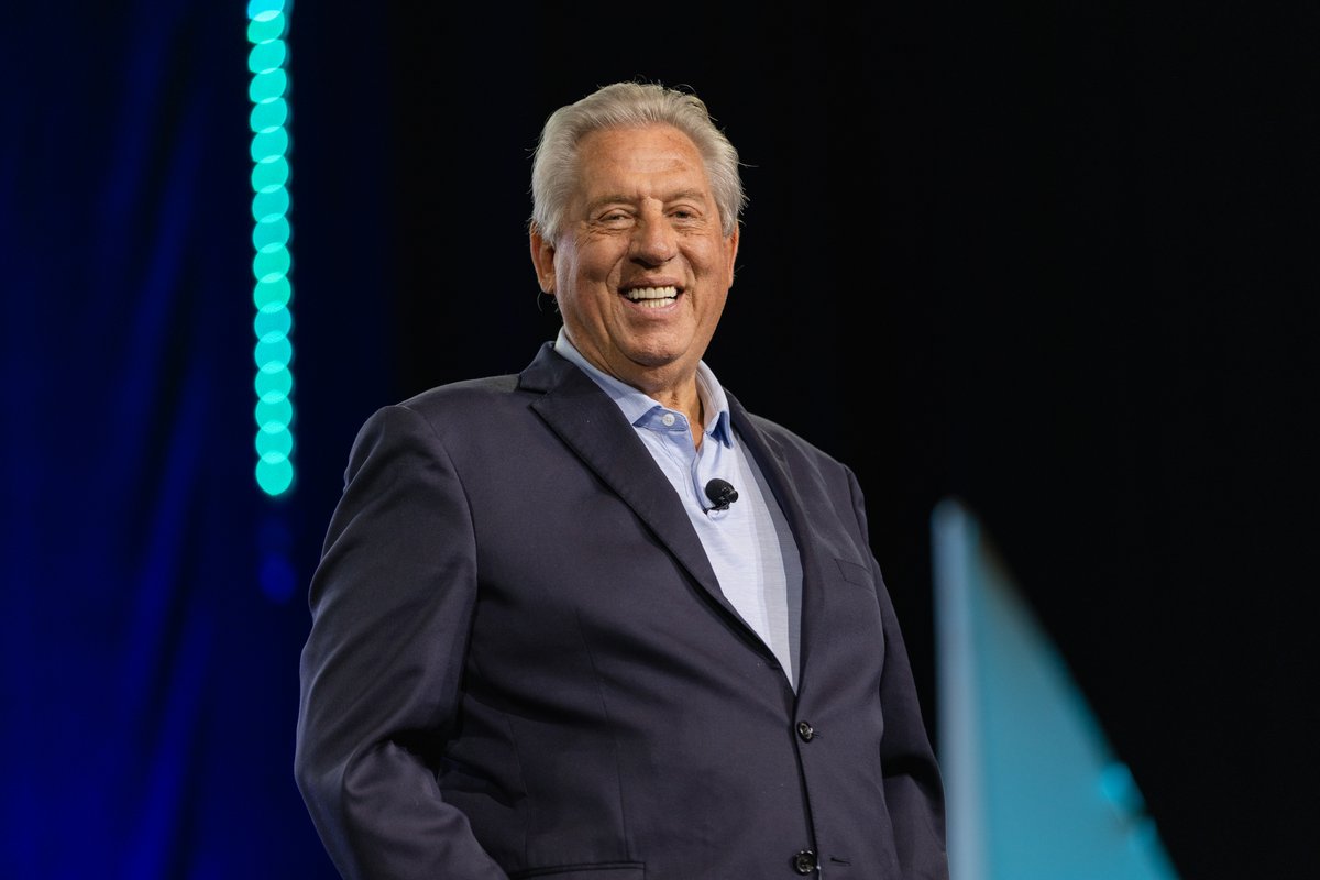 Maxwell Leadership tweet media