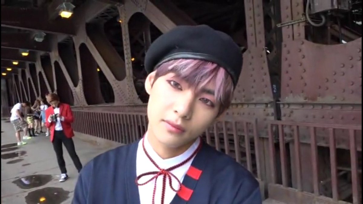 taeStanner's tweet photo. Purplish V

#TAEHYUNG #KIMTAEHYUNG #TAETAE #BTSV #BTS https://t.co/wWcHzu6DYq