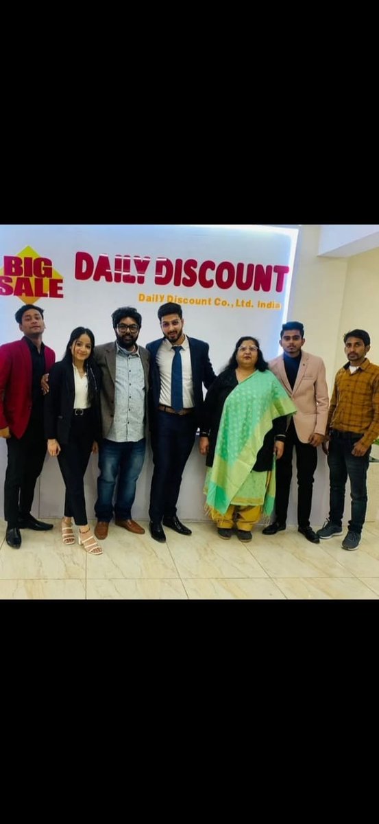Shanthi48933185's tweet photo. If any one find this people please complain to police station they had done big scam by the name daily discount app many people invested money https://t.co/ia6WZ1yrI2