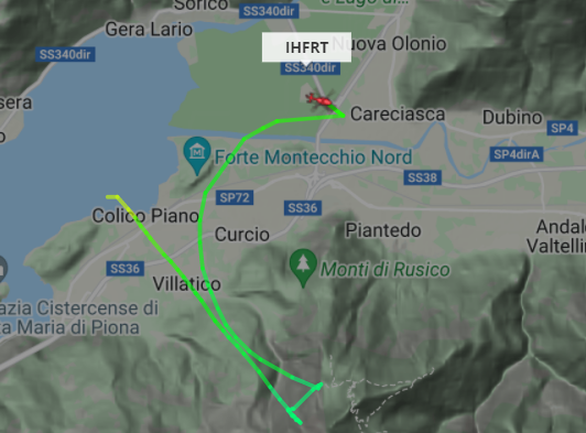 dariodangelo91's tweet image. Anche il secondo elicottero ha abbandonato la scena dello schianto, segno che potrebbe avere recuperato anche il secondo pilota paracadutatosi dall'abitacolo del jet.
#MonteLegnone #Legnone #Como #esercito