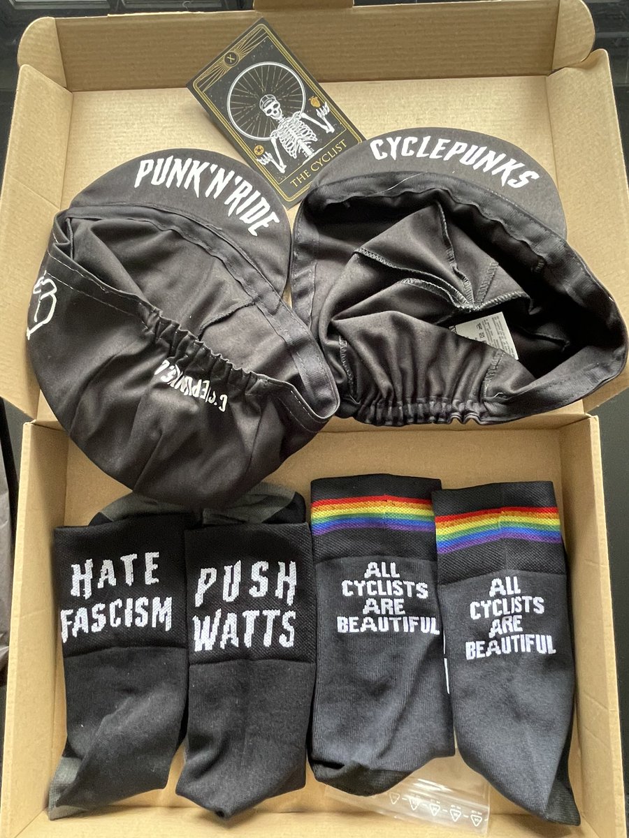 Oi_the_Lawyer's tweet photo. #acab

#cyclepunks #punkandride https://t.co/Ql7vxhF867