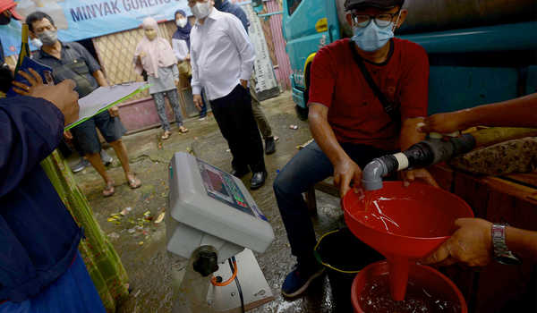 PT PPI Salurkan 5 Juta Liter Minyak Goreng brt.st/7EgU