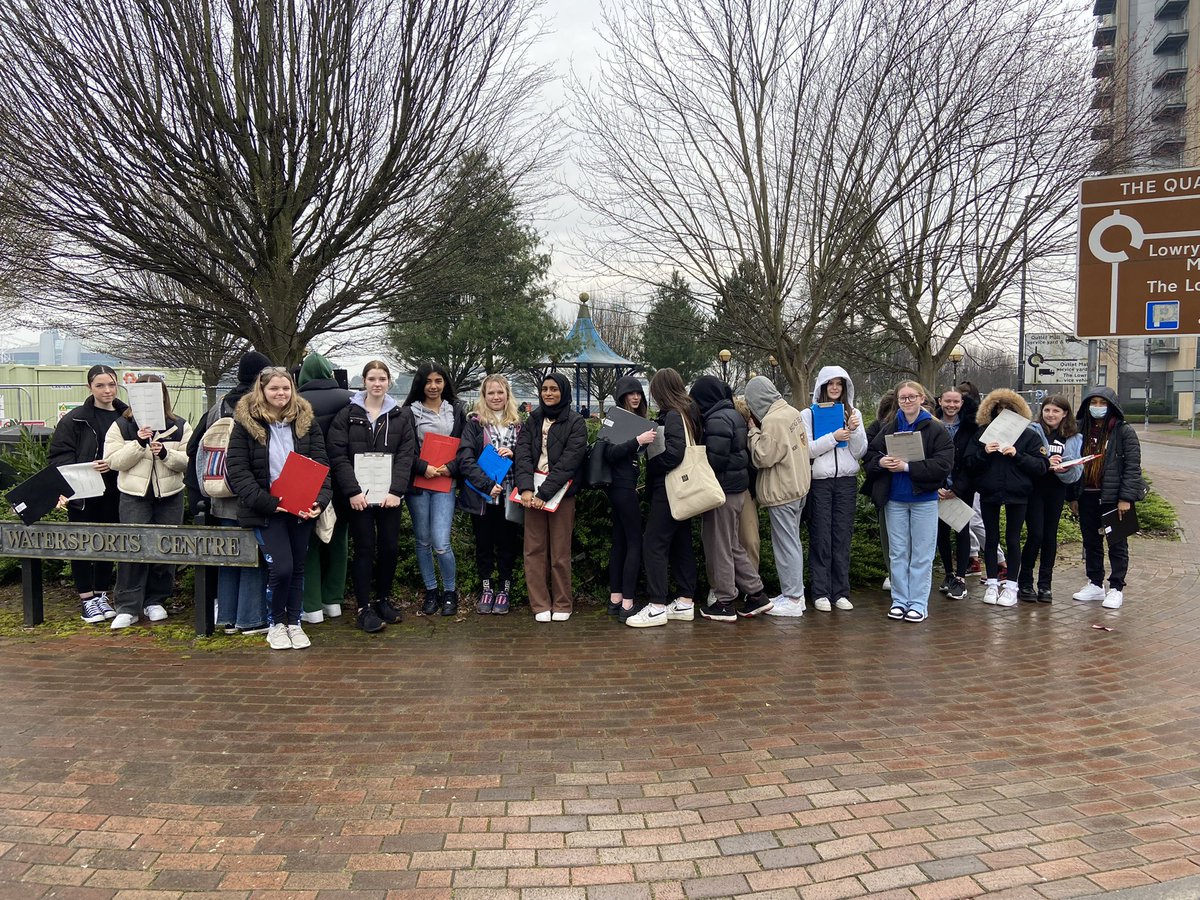 MissPerkinFGS's tweet photo. @FlixtonGS First Geography fieldwork day since 2019 at Salford Quays with Year 10. British weather as always! https://t.co/Blf7XsffMv