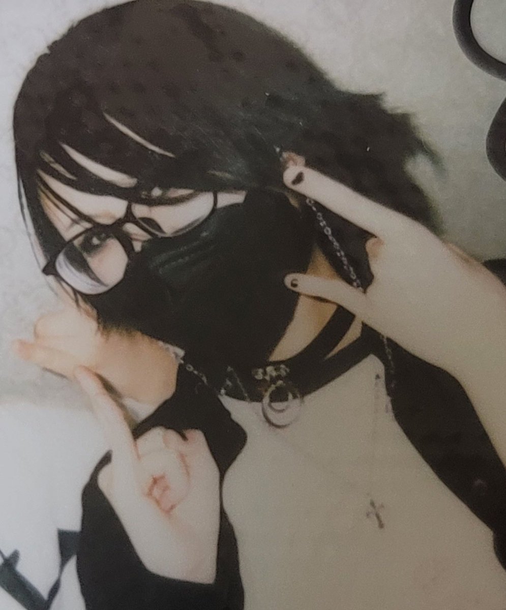Ppppyonta's tweet photo. #ビフォーアフター 
これしかないの
私は芋だった https://t.co/lNizHNn0S0
