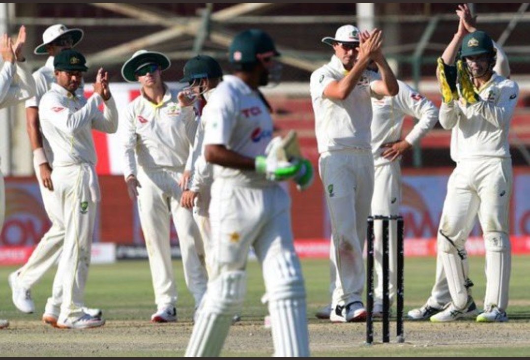 KarShoaeb's tweet photo. I am going to frame this. Can't believe what i just witness for #PAKvAUS https://t.co/ypf9zN3PDH