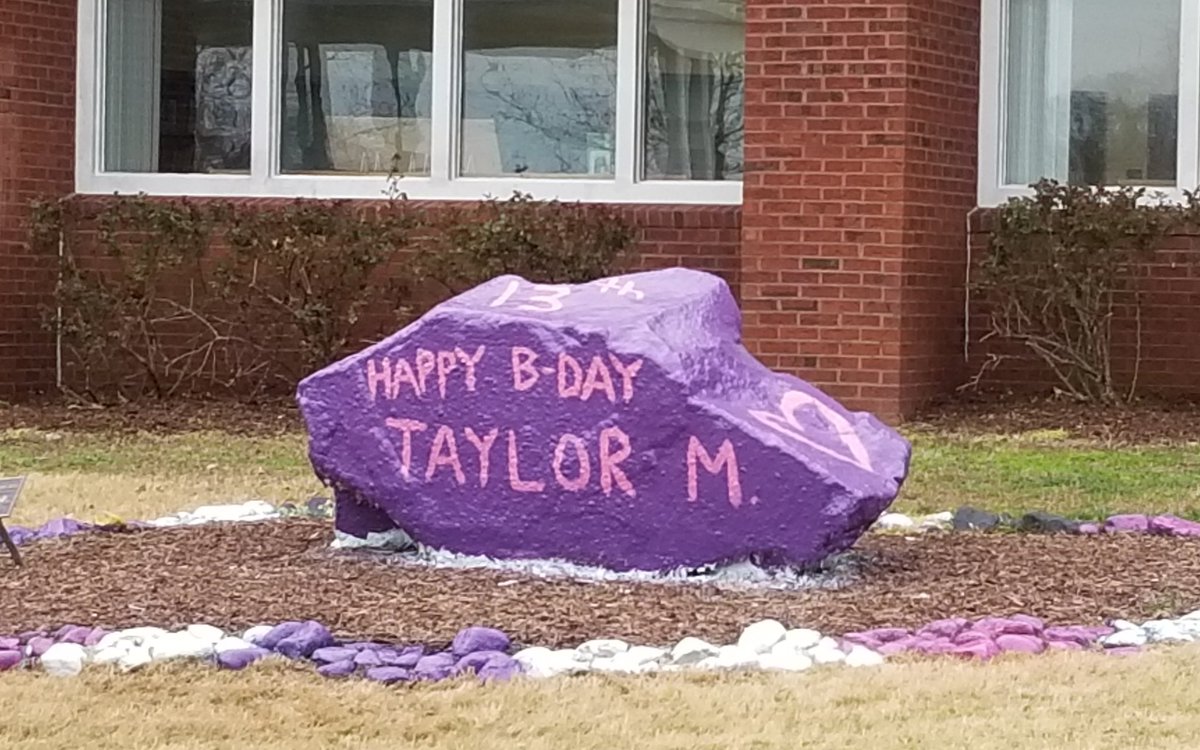 🥳Happy birthday, Taylor!!! We hope your birthday is FANTASTIC!!!🥳 <a href="/HeritageMiddle1/">Heritage Middle</a>  #TheHeritageWay