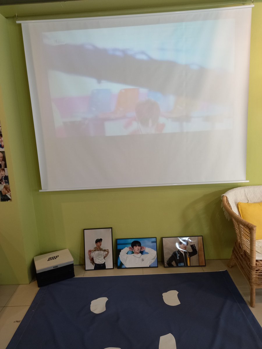 MoLNIC2T494MB5R's tweet photo. 유토생카!!!
코코아트리
카페찾느라 애먹었지만 카페들어가자마자 우와를 계속외침👍유토가 너무 멋지게 꾸며져있어서 좋았어요☺
#LIKE_A_CALM_LAKE_UDAY
#잔잔한_호수처럼_0316 https://t.co/iRkRtU6sMQ