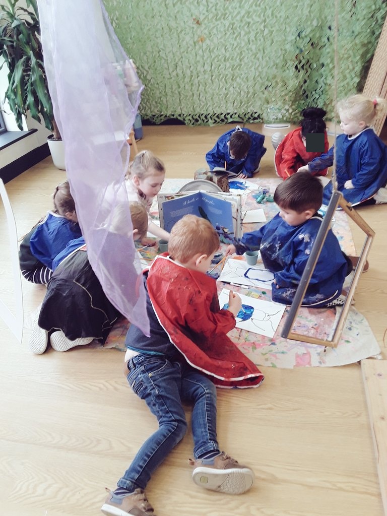 AshbridgeMaxy's tweet photo. Time to add layers of turquoise, teal, emerald or sea blue to our drawings! We absolutely enjoyed learning about the life cycle, kaleidoscopic nature & the anatomy of a beetle! #earlyscience #ScienceWeek2022 @NDNAtalk @cosydirect @EYTalking #springinquiry @atelier @ https://t.co/C5rKVavJ99