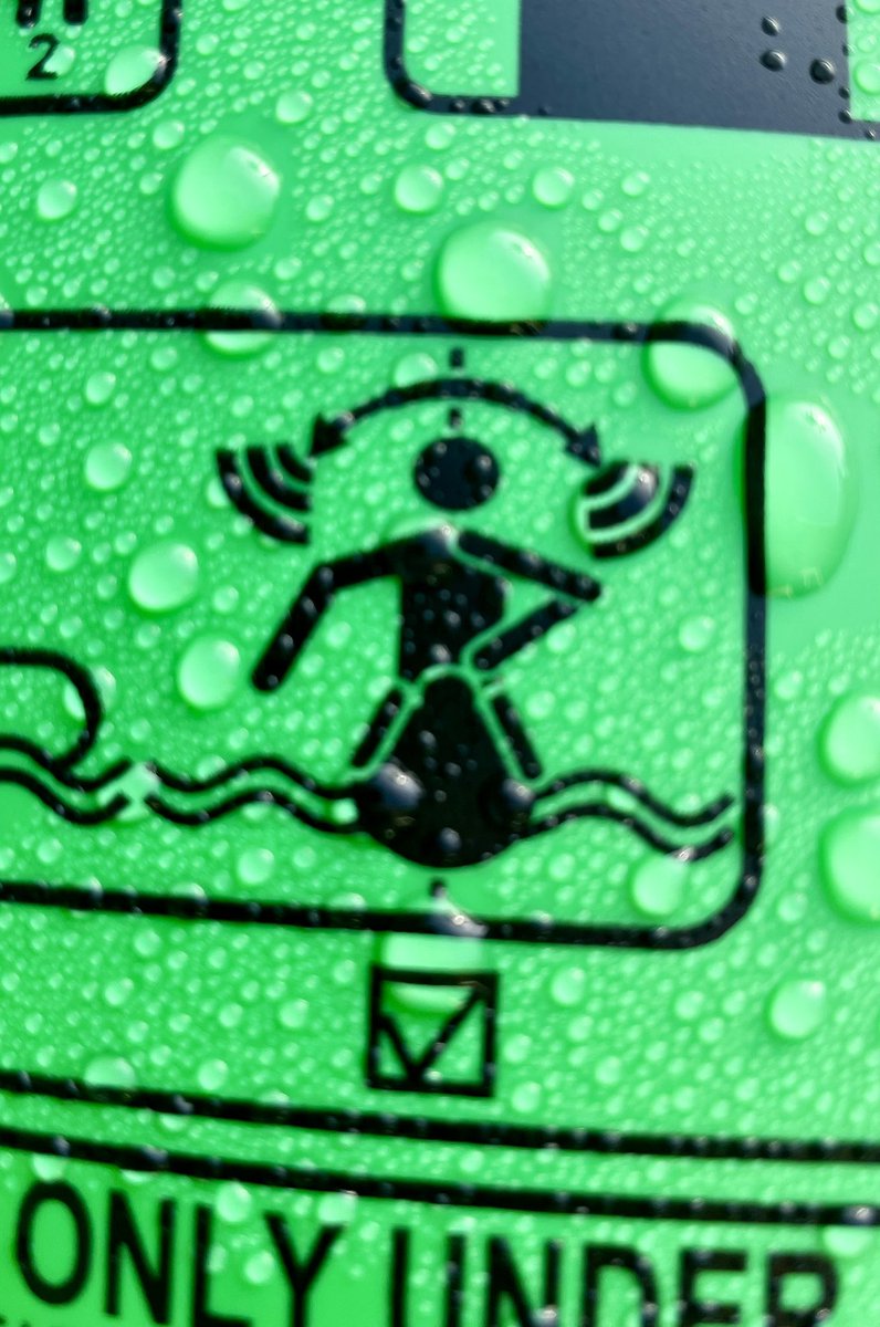AdamIntrovert's tweet image. It’s always handy when a child’s pool toy has free Wi-Fi.