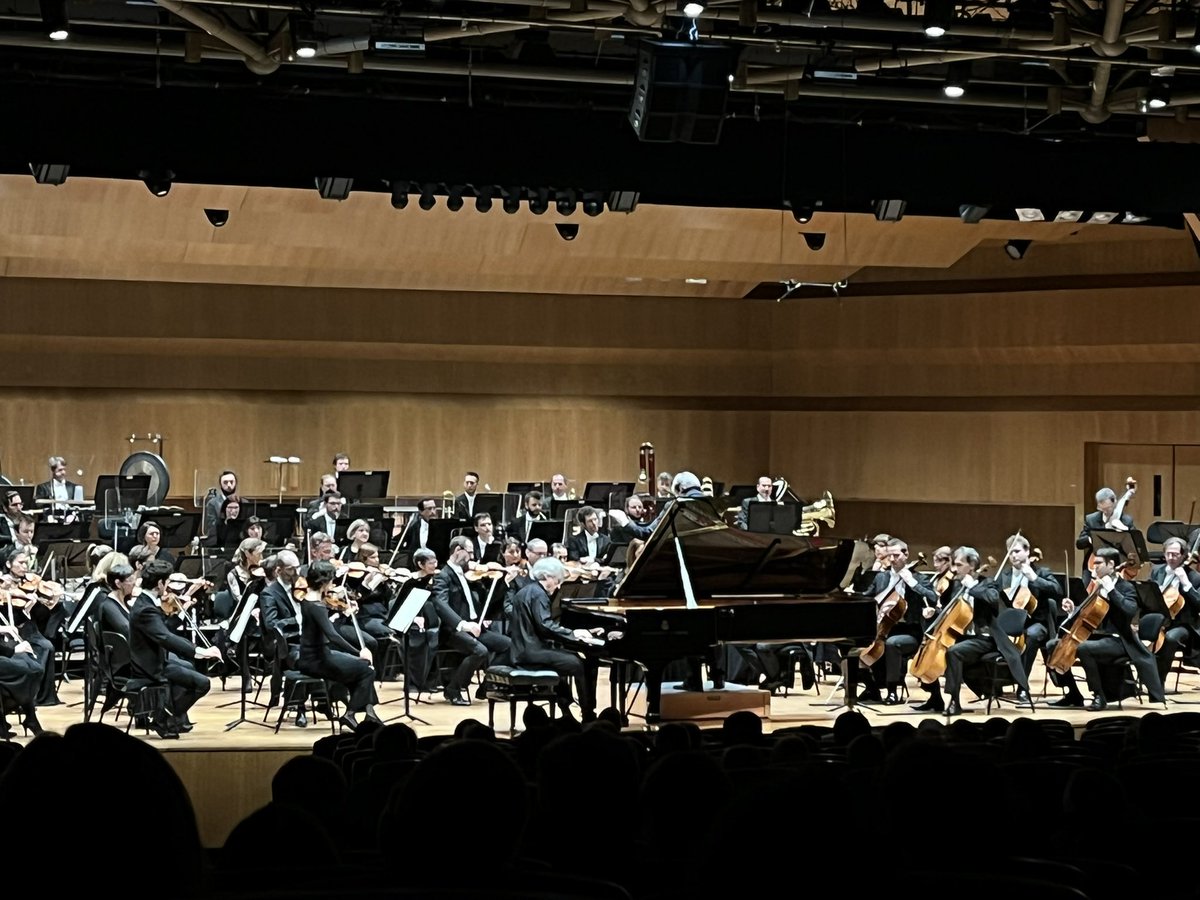 vtguillemin's tweet photo. Mes 3 Articles @AltamusicaMag sur le @printempsartsmc du week-end
Le 1er avec les pianistes #Bavouzet et #Ranki pour #Prokofiev et #Bartók en compagnie de l’@OPStrasbourg et du @MonteCarlo_Orch
https://t.co/87bWZaAIKP https://t.co/yYy1DdSQB5