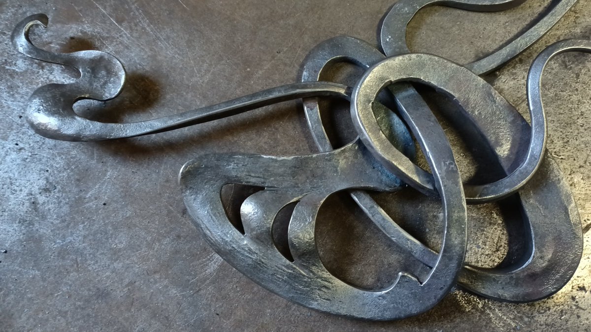 Another progress picture of this latest fire basket commission.
#RMHillamIronWorks