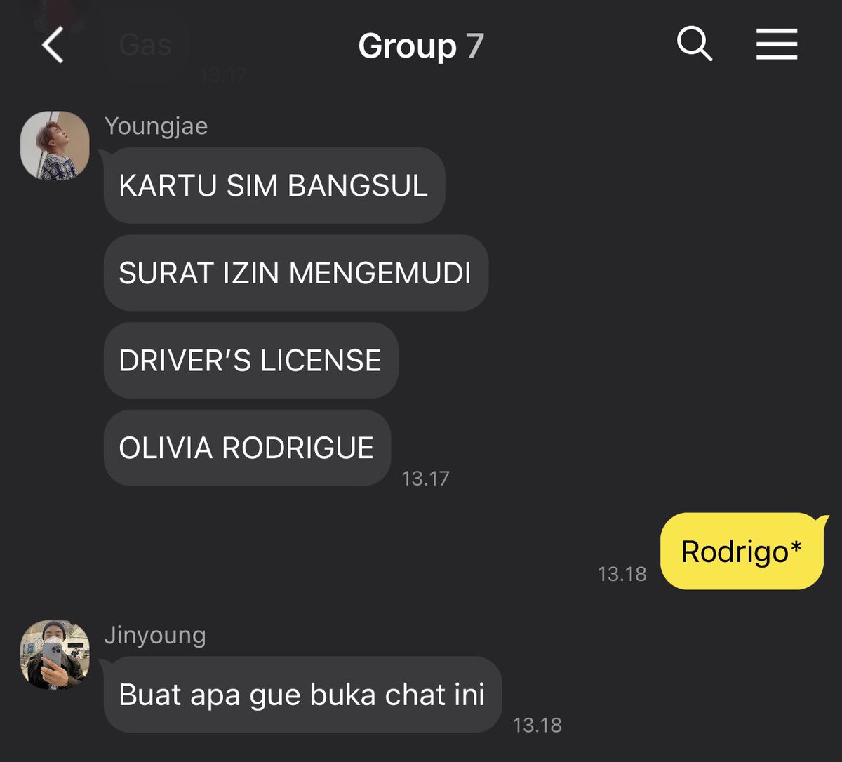 smashgchat's tweet photo. got7 one tweet au

saran gue youngjae kalo kehilangan sim lg jgn curhat di group chat kkt dah https://t.co/W8rG2Rjk5J