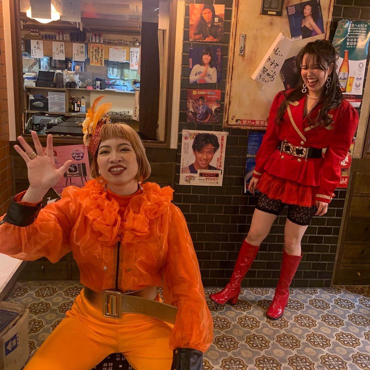 x_AkANE_D's tweet photo. 卒業ライブまで
あと、、、3日。

笑っても泣いても
５人ラストコンサート
想いをぶつけますので受け取りに来て下さいっ🥺❤️

⬇️チケットはコチラから⬇️
https://t.co/45eC3cIFKr

アグネス・オラチャンと薬師丸茜音
ORAとAkANE

#クロスディー https://t.co/4CzLF1LO6k