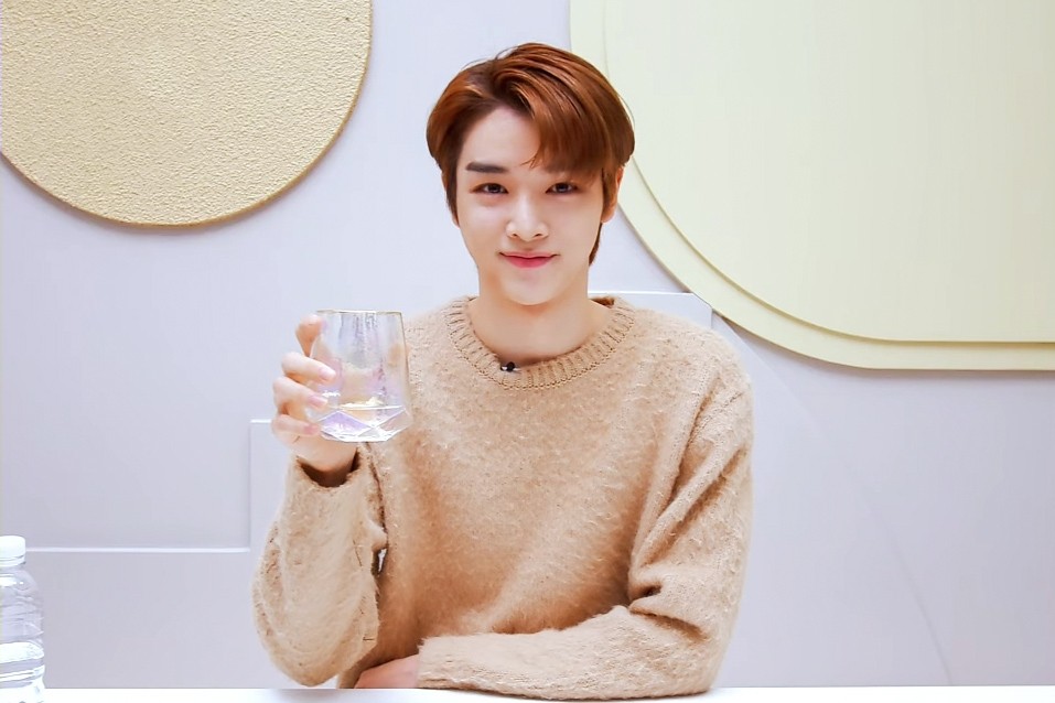 jscposts's tweet photo. #SUNGCHAN https://t.co/2EmbR6Mett