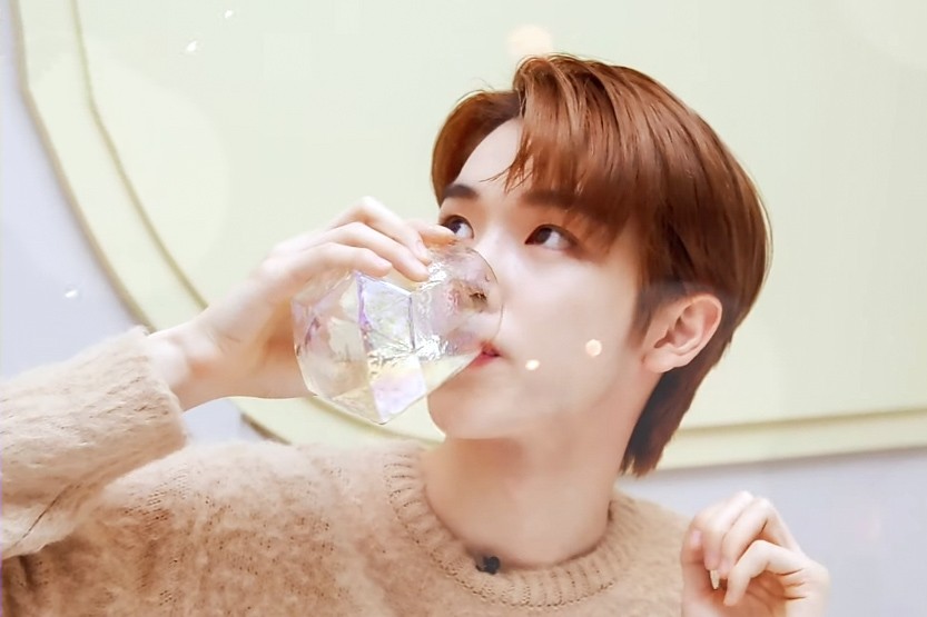 jscposts's tweet photo. #SUNGCHAN https://t.co/2EmbR6Mett
