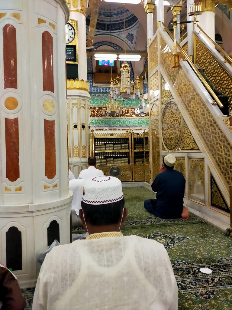 halalekonomiTV's tweet photo. Sesungguhnya kami sedar perjuangan ekonomi halal ini amat berat, maka kami mohon padaMu...dibaca ayat 286 Sura Al-Baqara - via #QuranMajeed app by #Pakdata #masjidnabawi
 https://t.co/xG94R05Axv https://t.co/S1TqobZssn